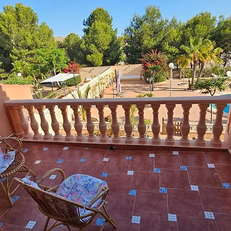 Reina Villa